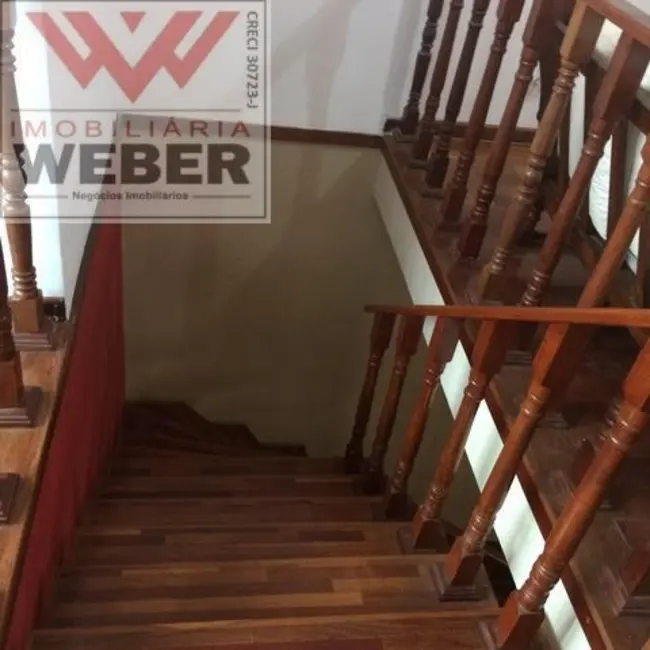 Sobrado com 4 quartos à venda, 200m2 em Wanel Ville, Sorocaba - SP - imagem 5 Foto 5 de Sobrado com 4 quartos à venda, 200m2 em Wanel Ville, Sorocaba - SP
