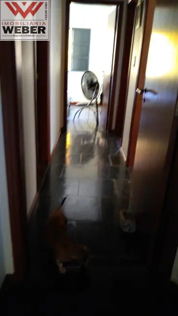 Sobrado com 3 quartos à venda, 250m2 em Jardim Siriema, Sorocaba - SP - imagem 5 Foto 5 de Sobrado com 3 quartos à venda, 250m2 em Jardim Siriema, Sorocaba - SP