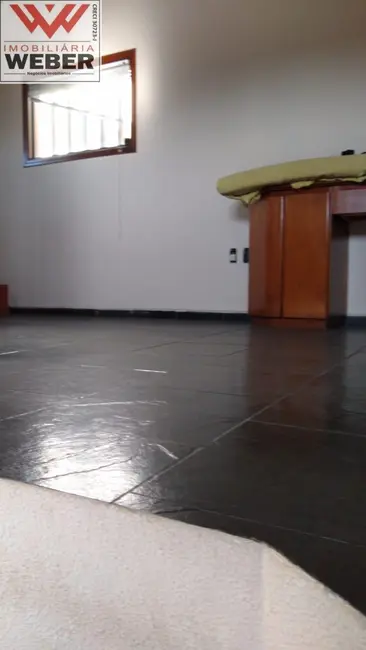 Sobrado com 3 quartos à venda, 250m2 em Jardim Siriema, Sorocaba - SP - imagem 6 Foto 6 de Sobrado com 3 quartos à venda, 250m2 em Jardim Siriema, Sorocaba - SP