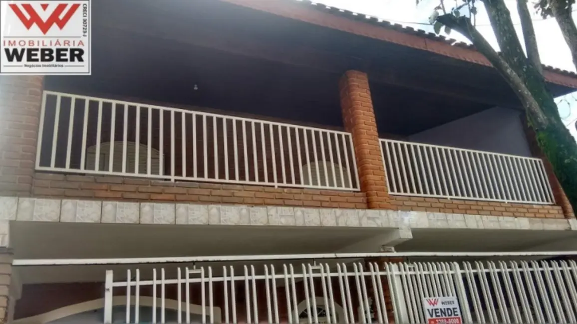 Casa com 3 quartos à venda, 250m2 em Conjunto Habitacional Júlio de Mesquita Filho, Sorocaba - SP - imagem 3 Foto 3 de Casa com 3 quartos à venda, 250m2 em Conjunto Habitacional Júlio de Mesquita Filho, Sorocaba - SP