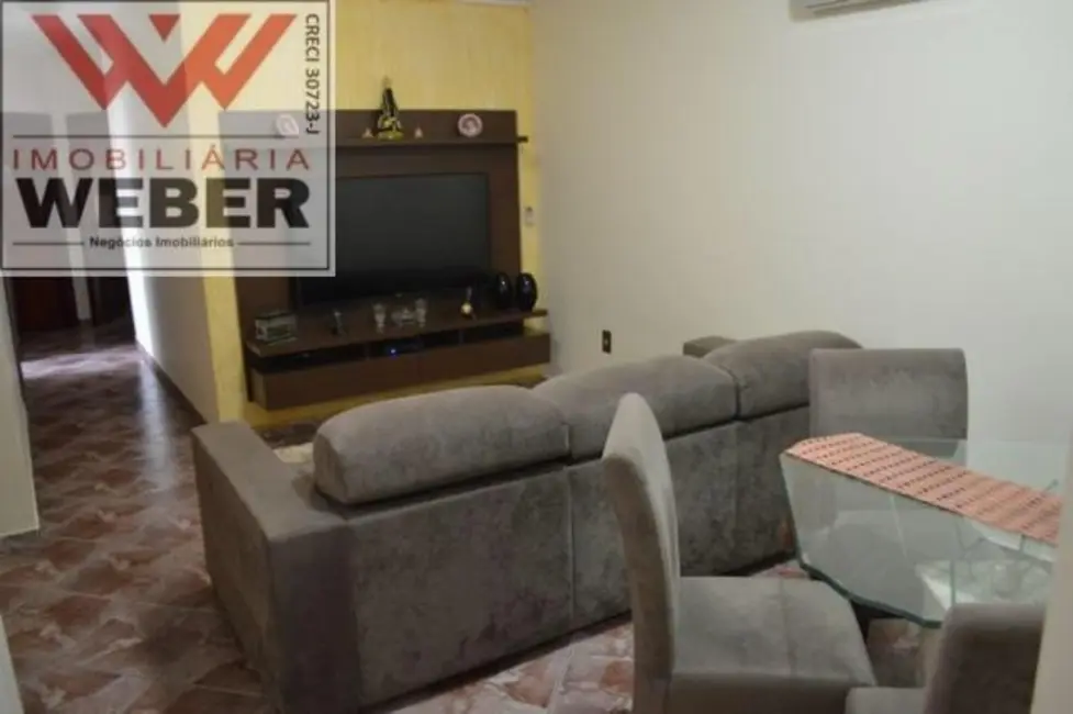 Casa com 3 quartos à venda em Jardim Simus, Sorocaba - SP - imagem 4 Foto 4 de Casa com 3 quartos à venda em Jardim Simus, Sorocaba - SP
