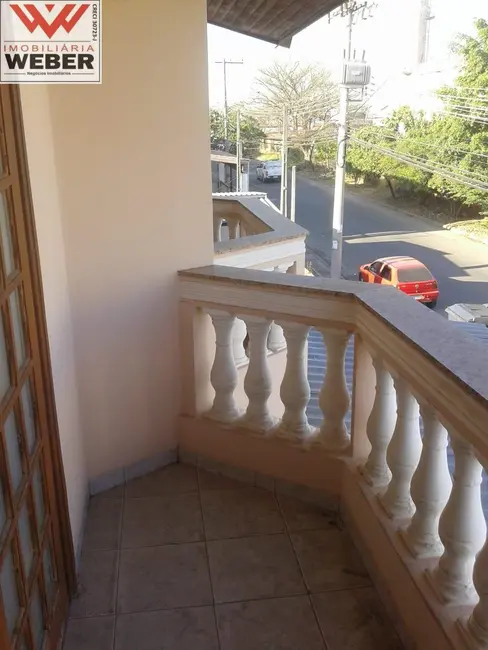 Casa com 3 quartos à venda, 250m2 em Wanel Ville, Sorocaba - SP - imagem 8 Foto 8 de Casa com 3 quartos à venda, 250m2 em Wanel Ville, Sorocaba - SP