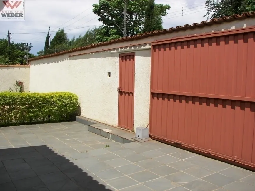 Foto 1 de Casa com 3 quartos à venda, 1253m2 em Aracoiaba Da Serra - SP