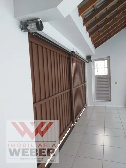Casa com 3 quartos à venda, 300m2 em Jardim Maria do Carmo, Sorocaba - SP - imagem 3 Foto 3 de Casa com 3 quartos à venda, 300m2 em Jardim Maria do Carmo, Sorocaba - SP