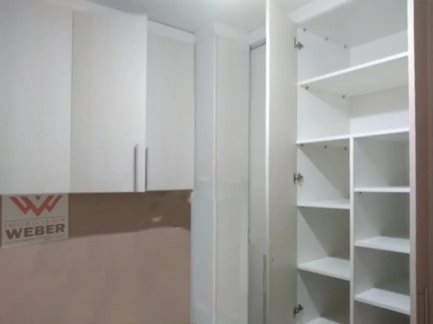 Casa com 3 quartos à venda, 140m2 em Wanel Ville, Sorocaba - SP - imagem 4 Foto 4 de Casa com 3 quartos à venda, 140m2 em Wanel Ville, Sorocaba - SP