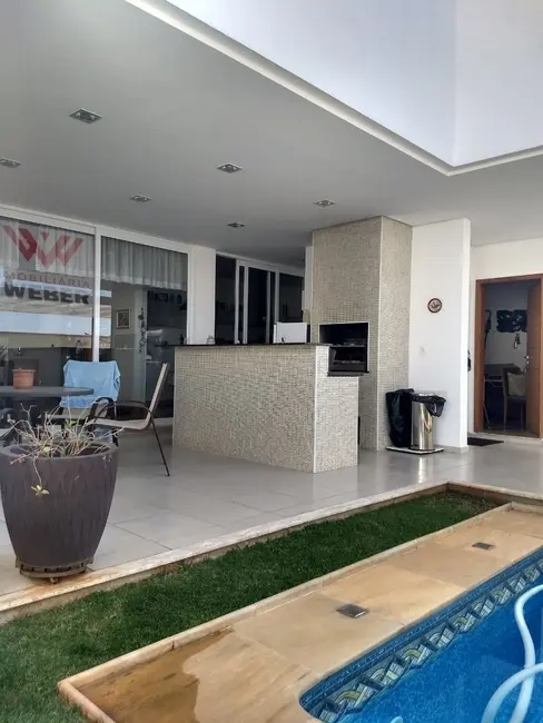 Foto 5 de Casa com 3 quartos à venda, 250m2 em Itapeva, Votorantim - SP