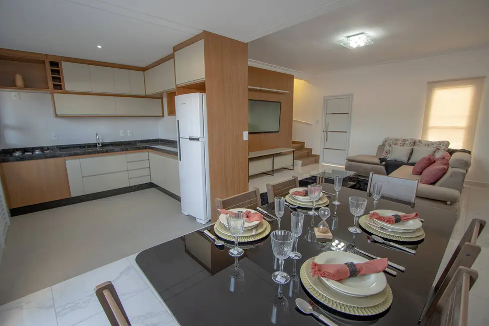 Sobrado com 3 quartos à venda, 118m2 em Jardim Simus, Sorocaba - SP - imagem 3 Foto 3 de Sobrado com 3 quartos à venda, 118m2 em Jardim Simus, Sorocaba - SP