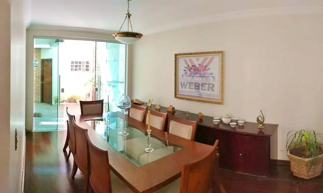 Casa com 4 quartos à venda em Jardim Astro, Sorocaba - SP - imagem 5 Foto 5 de Casa com 4 quartos à venda em Jardim Astro, Sorocaba - SP