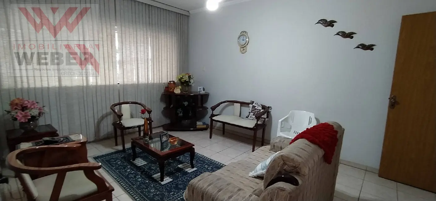 Foto 1 de Casa com 3 quartos à venda, 560m2 em Vila Assis, Sorocaba - SP