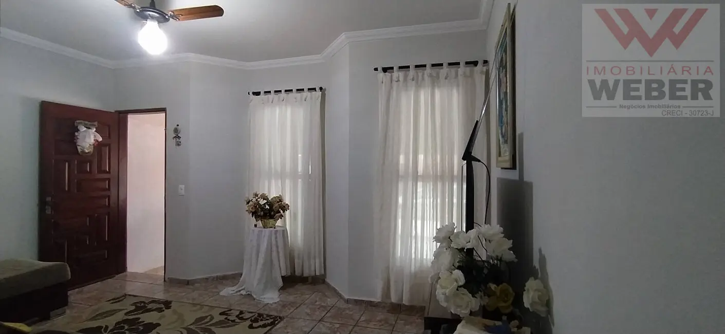Casa com 3 quartos à venda, 150m2 em Jardim Guarujá, Sorocaba - SP - imagem 1 Foto 1 de Casa com 3 quartos à venda, 150m2 em Jardim Guarujá, Sorocaba - SP