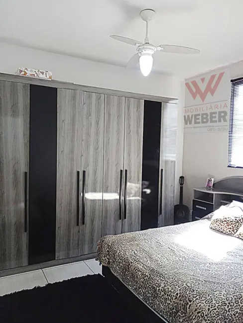 Foto 2 de Apartamento com 2 quartos à venda, 49m2 em Aparecidinha, Sorocaba - SP