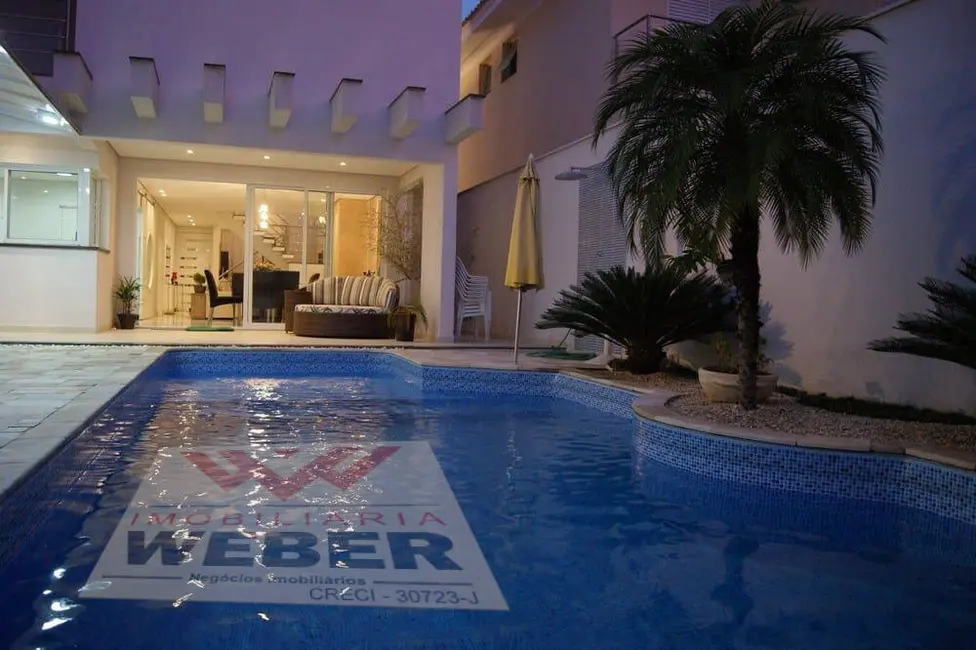 Foto 8 de Casa de Condomínio com 3 quartos à venda, 384m2 em Vossoroca, Votorantim - SP