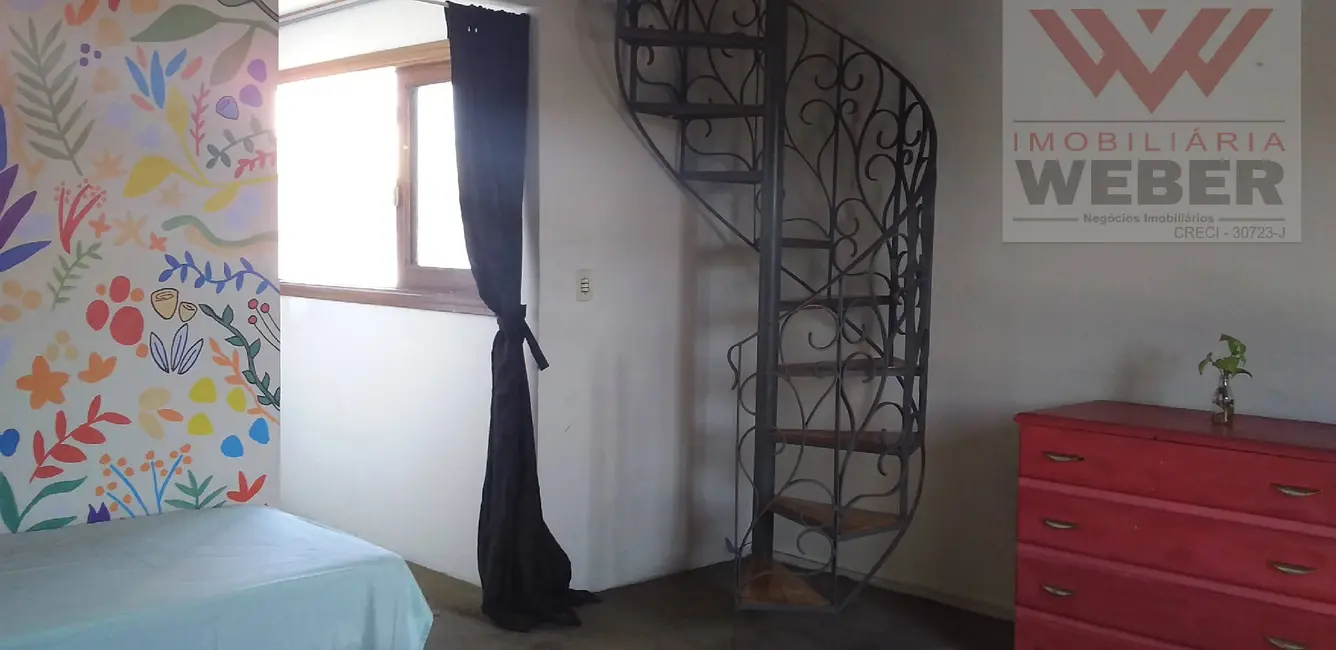 Sobrado com 3 quartos à venda, 220m2 em Jardim Faculdade, Sorocaba - SP - imagem 6 Foto 6 de Sobrado com 3 quartos à venda, 220m2 em Jardim Faculdade, Sorocaba - SP