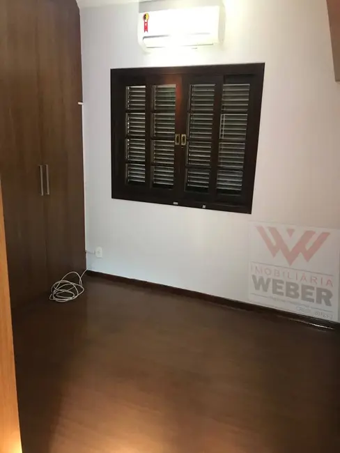 Foto 9 de Sobrado com 4 quartos à venda, 300m2 em Vila Trujillo, Sorocaba - SP