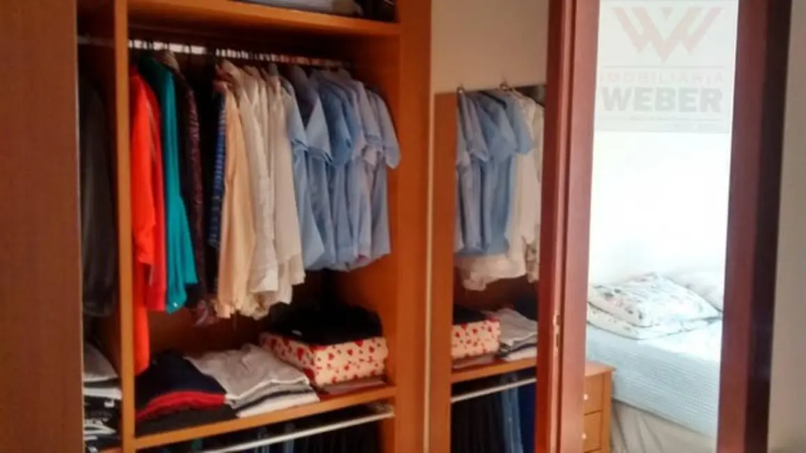 Foto 4 de Sobrado com 4 quartos à venda, 300m2 em Jardim Maria Antônia Prado, Sorocaba - SP