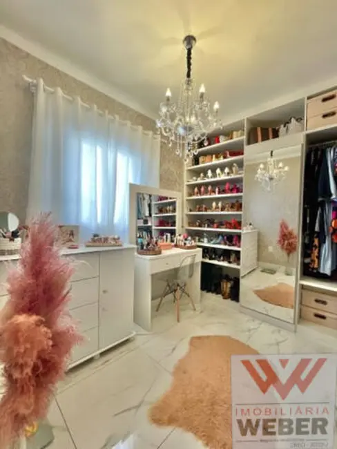 Casa com 3 quartos à venda em Jardim Wanel Ville V, Sorocaba - SP - imagem 5 Foto 5 de Casa com 3 quartos à venda em Jardim Wanel Ville V, Sorocaba - SP