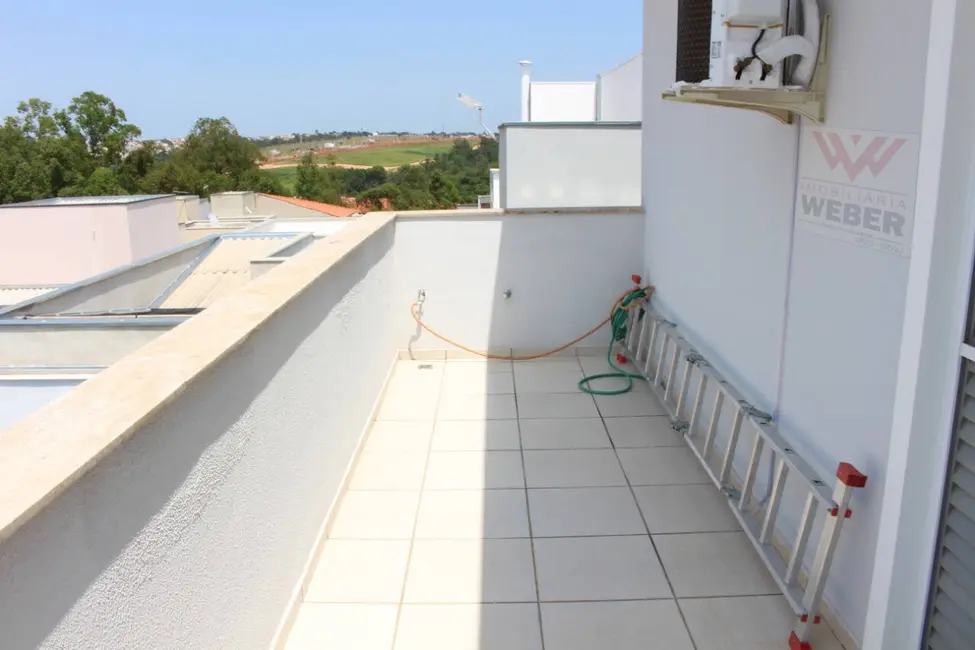 Casa de Condomínio com 3 quartos à venda, 200m2 em Wanel Ville, Sorocaba - SP - imagem 3 Foto 3 de Casa de Condomínio com 3 quartos à venda, 200m2 em Wanel Ville, Sorocaba - SP