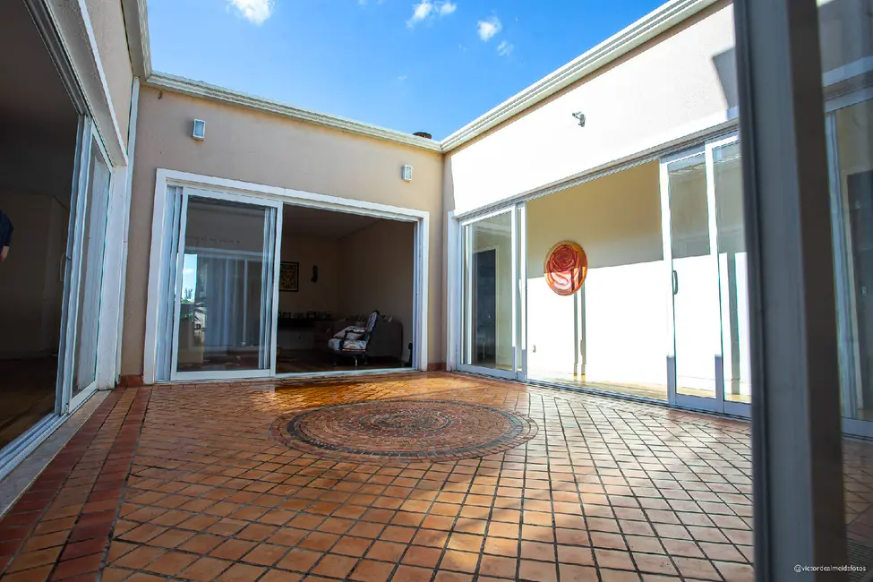 Casa com 4 quartos à venda e para alugar, 1000m2 em Parque Reserva Fazenda Imperial, Sorocaba - SP - imagem 4 Foto 4 de Casa com 4 quartos à venda e para alugar, 1000m2 em Parque Reserva Fazenda Imperial, Sorocaba - SP