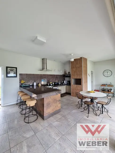 Foto 5 de Casa com 3 quartos à venda, 1600m2 em Centro, Aracoiaba Da Serra - SP