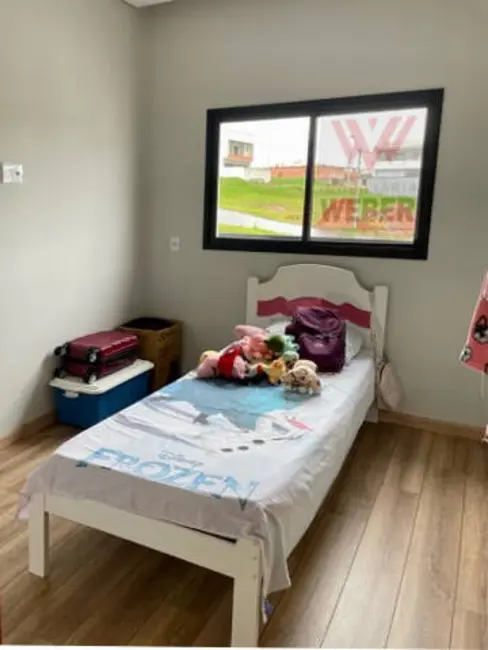 Casa com 3 quartos à venda em Horto Florestal, Sorocaba - SP - imagem 4 Foto 4 de Casa com 3 quartos à venda em Horto Florestal, Sorocaba - SP