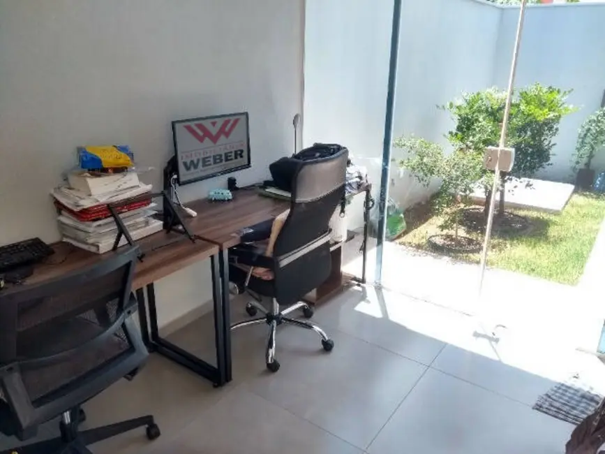 Casa com 3 quartos à venda, 250m2 em Cajuru do Sul, Sorocaba - SP - imagem 6 Foto 6 de Casa com 3 quartos à venda, 250m2 em Cajuru do Sul, Sorocaba - SP