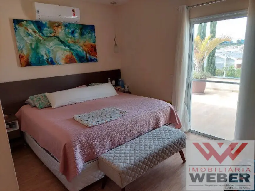 Sobrado com 3 quartos à venda, 250m2 em Jardim Residencial Campos do Conde, Sorocaba - SP - imagem 6 Foto 6 de Sobrado com 3 quartos à venda, 250m2 em Jardim Residencial Campos do Conde, Sorocaba - SP