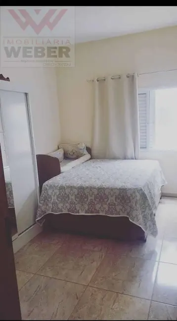 Foto 1 de Casa com 2 quartos à venda, 150m2 em Votorantim - SP