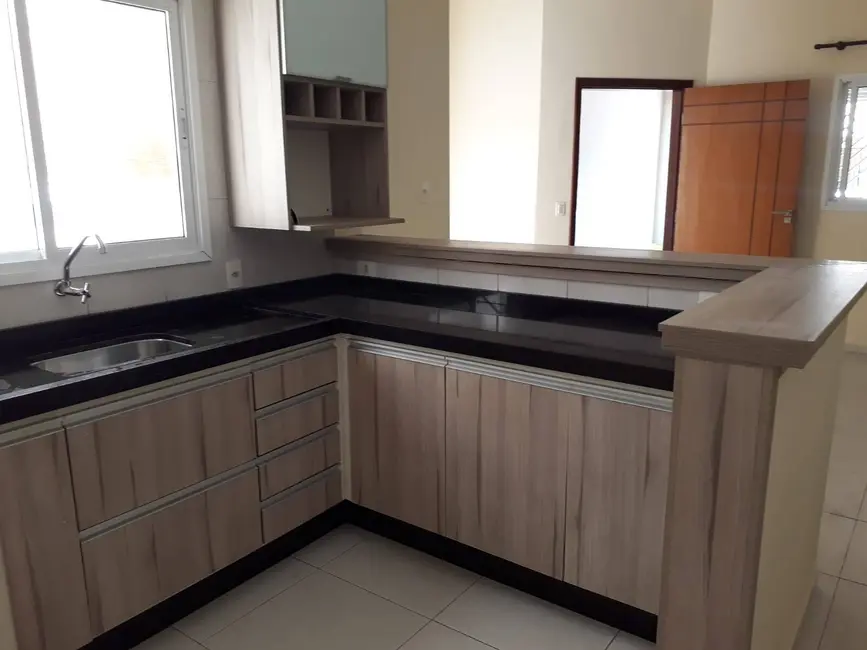 Casa de Condomínio com 2 quartos à venda em Jardim Residencial Villa Amato, Sorocaba - SP - imagem 3 Foto 3 de Casa de Condomínio com 2 quartos à venda em Jardim Residencial Villa Amato, Sorocaba - SP