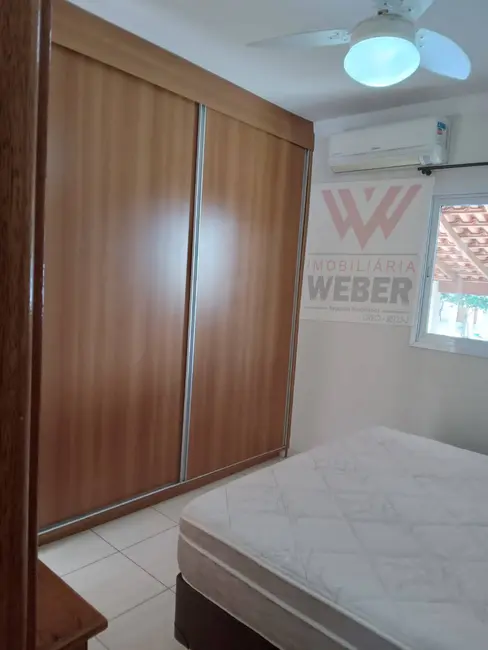 Foto 2 de Casa de Condomínio com 3 quartos à venda, 150m2 em Horto Florestal, Sorocaba - SP