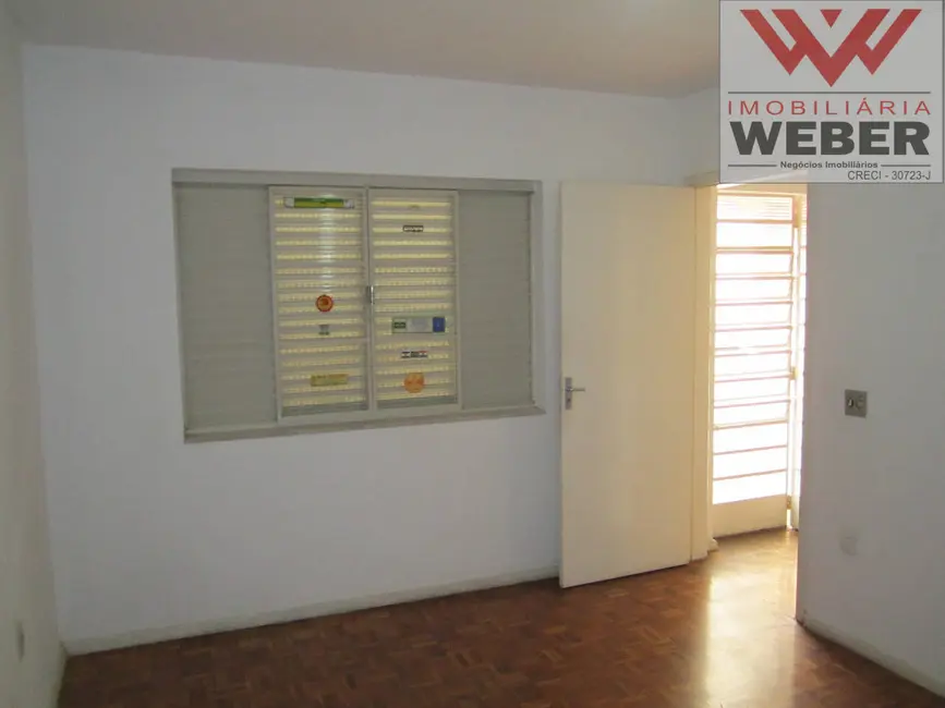 Foto 2 de Sobrado com 6 quartos para alugar, 250m2 em Vila Augusta, Sorocaba - SP