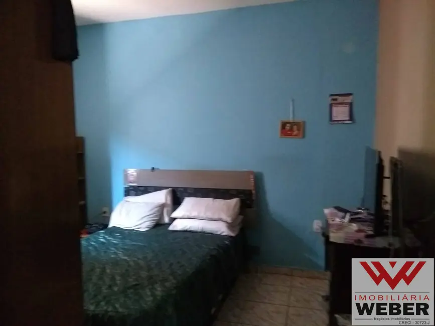 Casa com 3 quartos à venda, 500m2 em Vila Carvalho, Sorocaba - SP - imagem 3 Foto 3 de Casa com 3 quartos à venda, 500m2 em Vila Carvalho, Sorocaba - SP