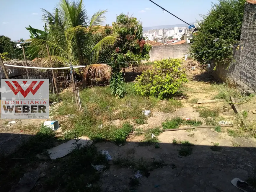 Casa com 3 quartos à venda, 500m2 em Vila Carvalho, Sorocaba - SP - imagem 8 Foto 8 de Casa com 3 quartos à venda, 500m2 em Vila Carvalho, Sorocaba - SP