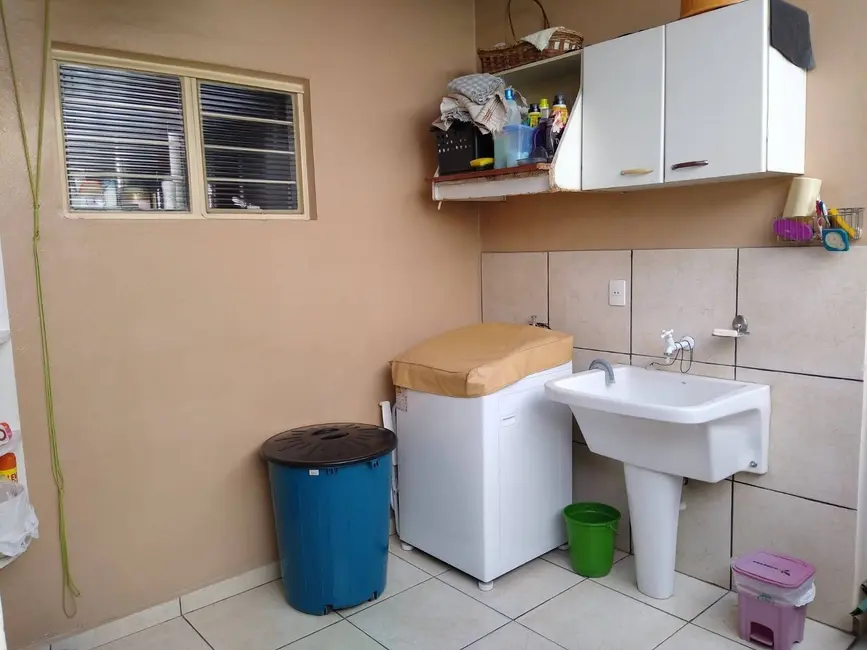 Casa com 3 quartos à venda, 113m2 em Jardim Simus, Sorocaba - SP - imagem 4 Foto 4 de Casa com 3 quartos à venda, 113m2 em Jardim Simus, Sorocaba - SP