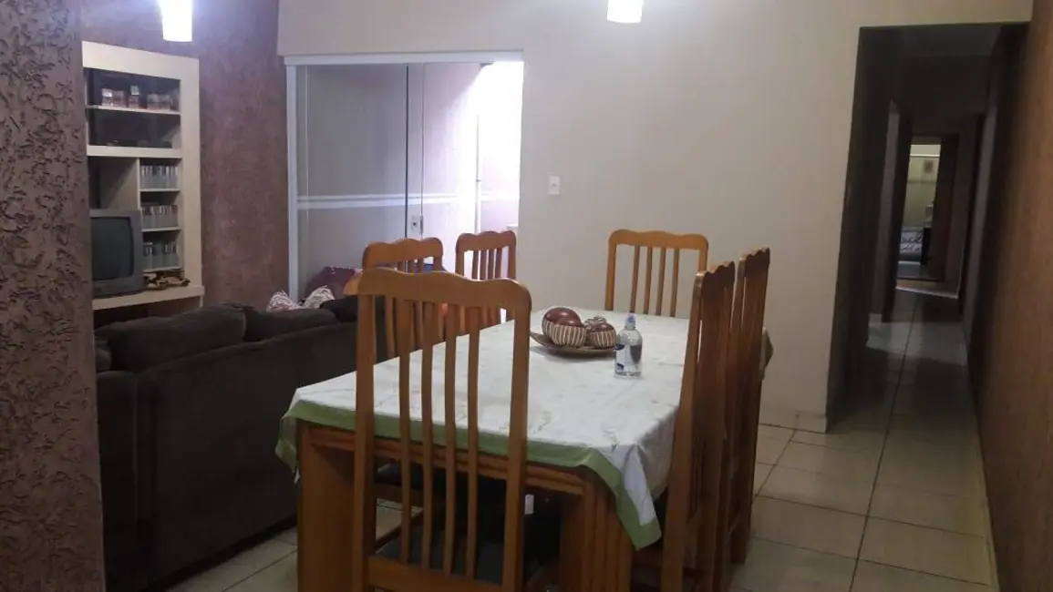 Foto 3 de Casa com 3 quartos à venda, 125m2 em Vivendas do Lago, Sorocaba - SP