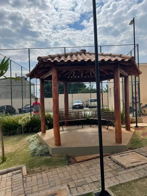 Apartamento com 2 quartos à venda, 45m2 em Lopes de Oliveira, Sorocaba - SP - imagem 4 Foto 4 de Apartamento com 2 quartos à venda, 45m2 em Lopes de Oliveira, Sorocaba - SP