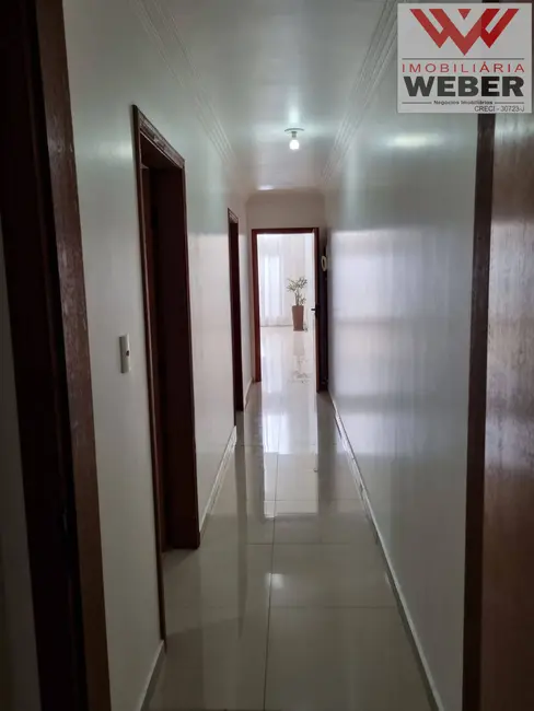 Casa de Condomínio com 4 quartos à venda e para alugar, 300m2 em Iporanga, Sorocaba - SP - imagem 4 Foto 4 de Casa de Condomínio com 4 quartos à venda e para alugar, 300m2 em Iporanga, Sorocaba - SP