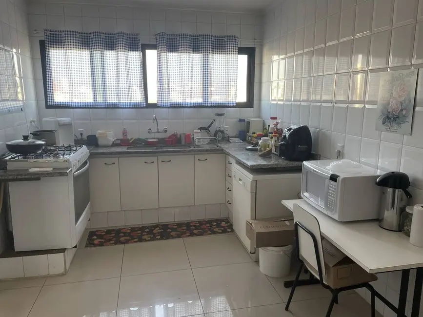 Apartamento com 4 quartos à venda, 220m2 em Centro, Sorocaba - SP - imagem 6 Foto 6 de Apartamento com 4 quartos à venda, 220m2 em Centro, Sorocaba - SP