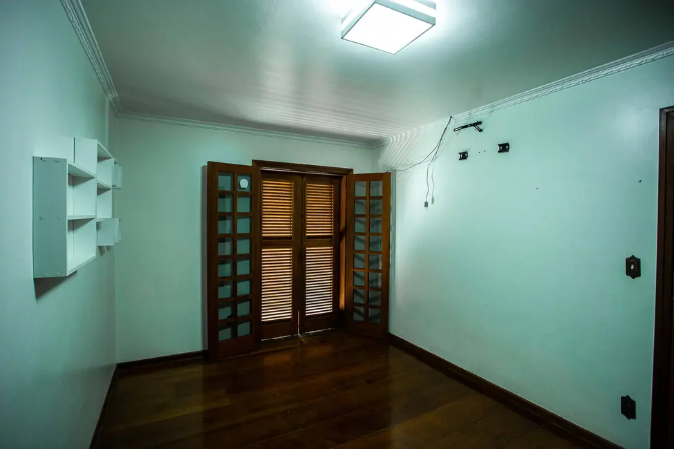 Casa com 4 quartos à venda, 1000m2 em Jardim Simus, Sorocaba - SP - imagem 8 Foto 8 de Casa com 4 quartos à venda, 1000m2 em Jardim Simus, Sorocaba - SP