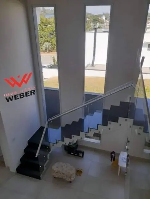 Casa com 3 quartos à venda, 324m2 em Jardim Residencial Chácara Ondina, Sorocaba - SP - imagem 8 Foto 8 de Casa com 3 quartos à venda, 324m2 em Jardim Residencial Chácara Ondina, Sorocaba - SP