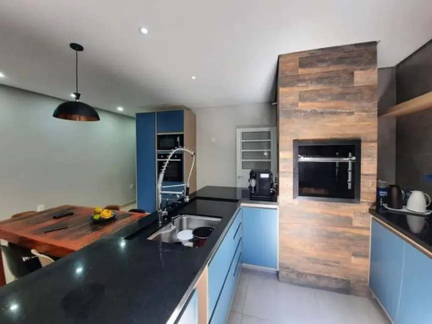 Casa com 3 quartos à venda, 180m2 em Vila Mineirão, Sorocaba - SP - imagem 7 Foto 7 de Casa com 3 quartos à venda, 180m2 em Vila Mineirão, Sorocaba - SP