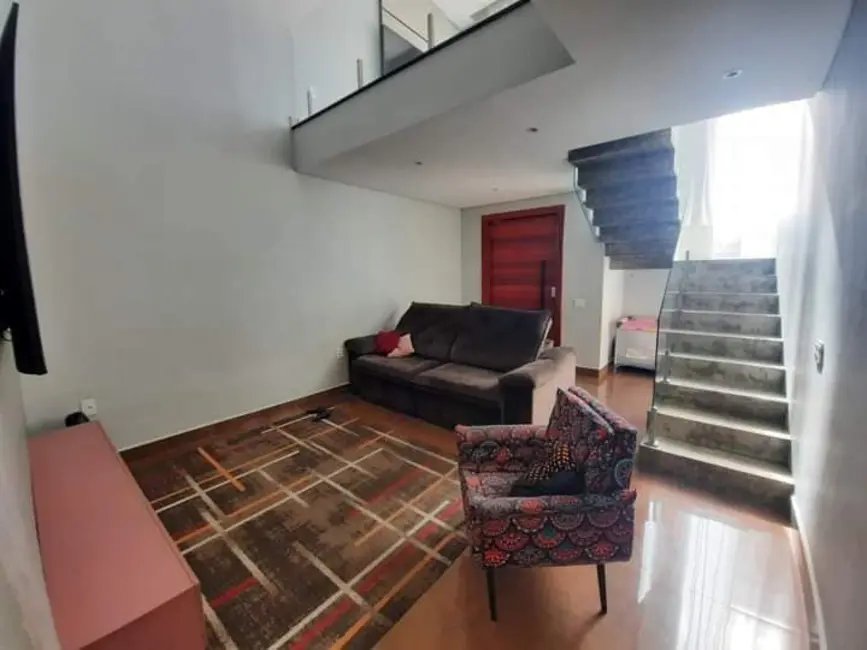 Casa com 3 quartos à venda, 180m2 em Vila Mineirão, Sorocaba - SP - imagem 1 Foto 1 de Casa com 3 quartos à venda, 180m2 em Vila Mineirão, Sorocaba - SP
