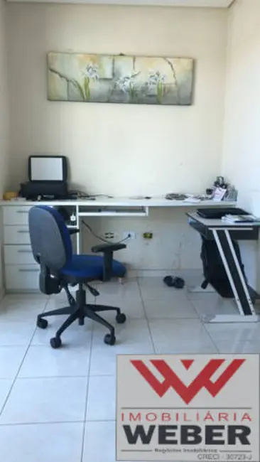 Sobrado com 3 quartos à venda em Aparecidinha, Sorocaba - SP - imagem 5 Foto 5 de Sobrado com 3 quartos à venda em Aparecidinha, Sorocaba - SP