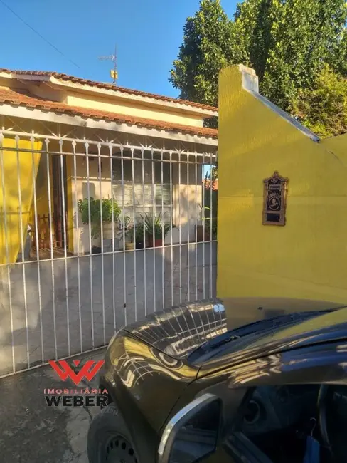 Foto 11 de Chácara com 3 quartos à venda, 1150m2 em Aracoiaba Da Serra - SP