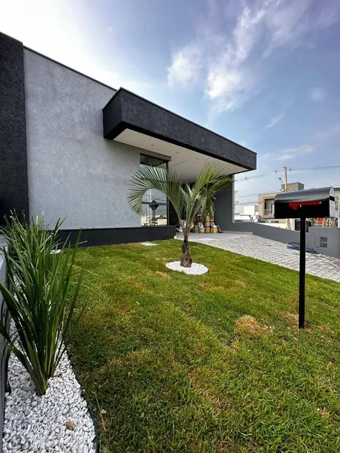 Foto 3 de Casa com 3 quartos à venda, 160m2 em Jardim Terras de São Francisco, Sorocaba - SP