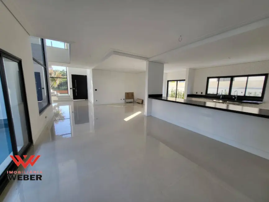 Casa com 4 quartos à venda, 456m2 em Votorantim - SP - imagem 4 Foto 4 de Casa com 4 quartos à venda, 456m2 em Votorantim - SP