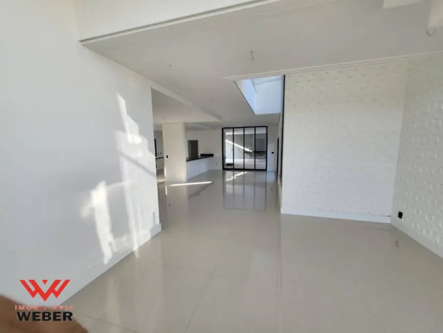 Casa com 4 quartos à venda, 456m2 em Votorantim - SP - imagem 3 Foto 3 de Casa com 4 quartos à venda, 456m2 em Votorantim - SP