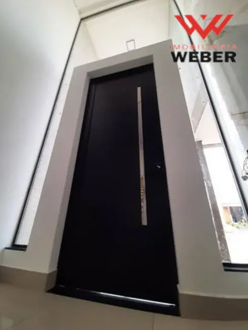 Casa com 3 quartos à venda, 250m2 em Wanel Ville, Sorocaba - SP - imagem 8 Foto 8 de Casa com 3 quartos à venda, 250m2 em Wanel Ville, Sorocaba - SP