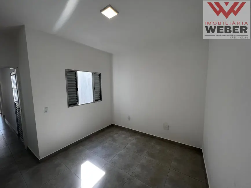 Foto 2 de Casa com 2 quartos à venda, 70m2 em Jardim Topázio, Sorocaba - SP