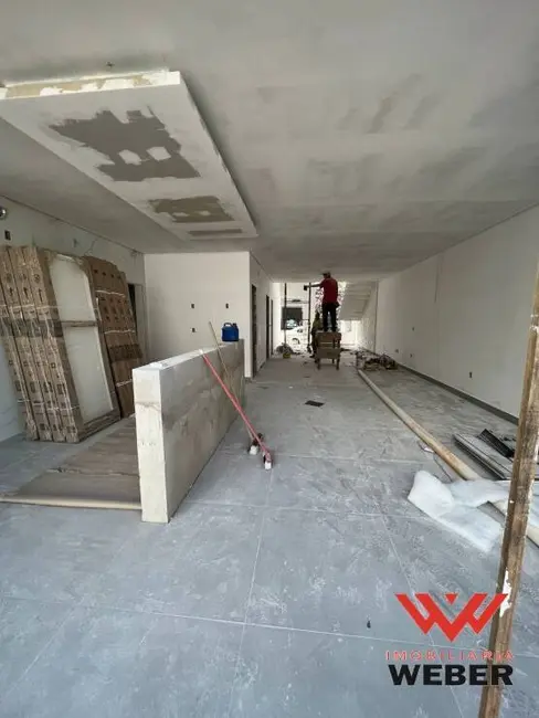 Casa de Condomínio com 3 quartos à venda, 250m2 em Chácaras Reunidas São Jorge, Sorocaba - SP - imagem 3 Foto 3 de Casa de Condomínio com 3 quartos à venda, 250m2 em Chácaras Reunidas São Jorge, Sorocaba - SP