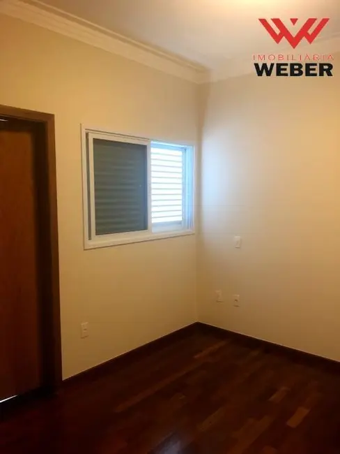 Casa de Condomínio com 4 quartos à venda, 250m2 em Chácaras Reunidas São Jorge, Sorocaba - SP - imagem 7 Foto 7 de Casa de Condomínio com 4 quartos à venda, 250m2 em Chácaras Reunidas São Jorge, Sorocaba - SP
